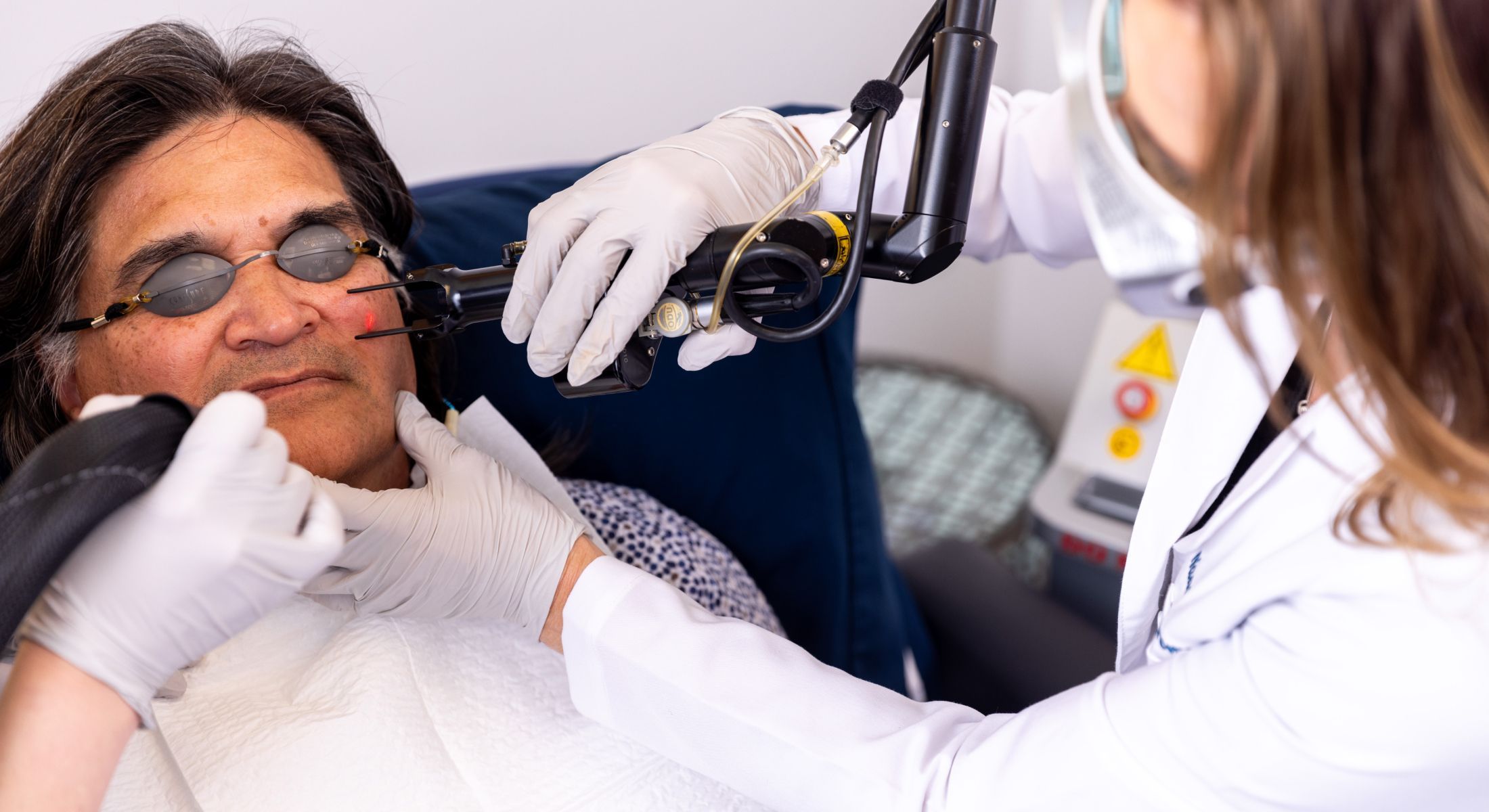 sandpoint skin treatment patient receiving treatment